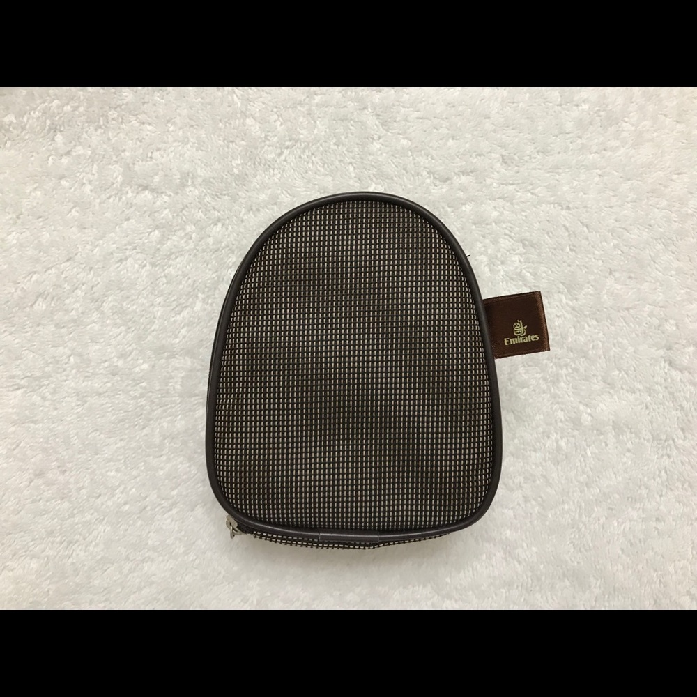 Emirates Travel Pouch. Amenity Case.